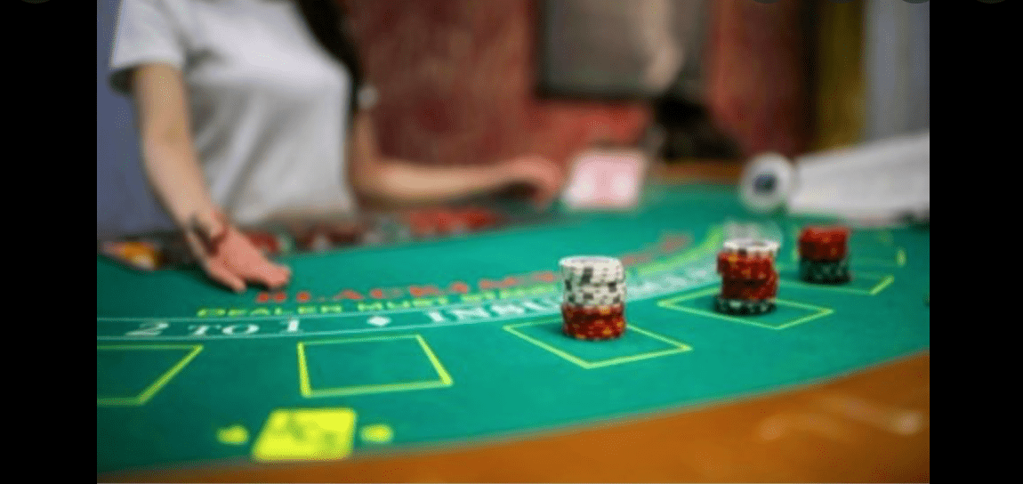 Tại sao số lượng bộ bài lại quan trọng trong trò Blackjack? Tai sao so luong bo bai lai quan trong trong tro Blackjack?