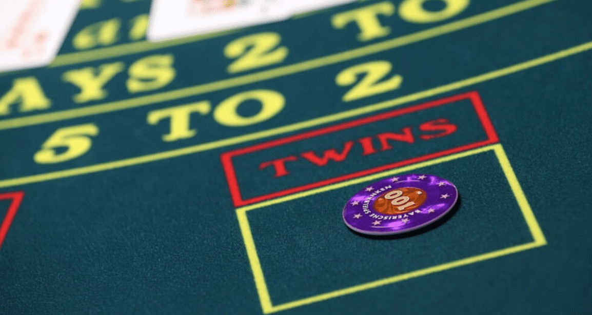 So sánh lợi thế nhà cái ở một số kiểu chơi Blackjack cơ bản nhất